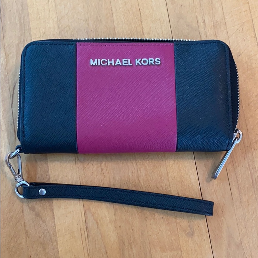 MK wristlet wallet
